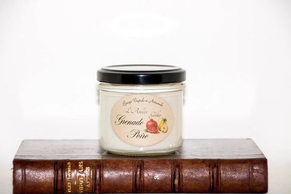 Bougie Grenade et Poire – Bougie Artisanale en cire de soja L'Atelier Ginko - Boutique en Ligne