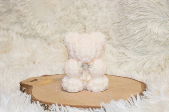 Bougie Peluche vue de côté décorative artisanale – L'Atelier Ginko Bouzonville