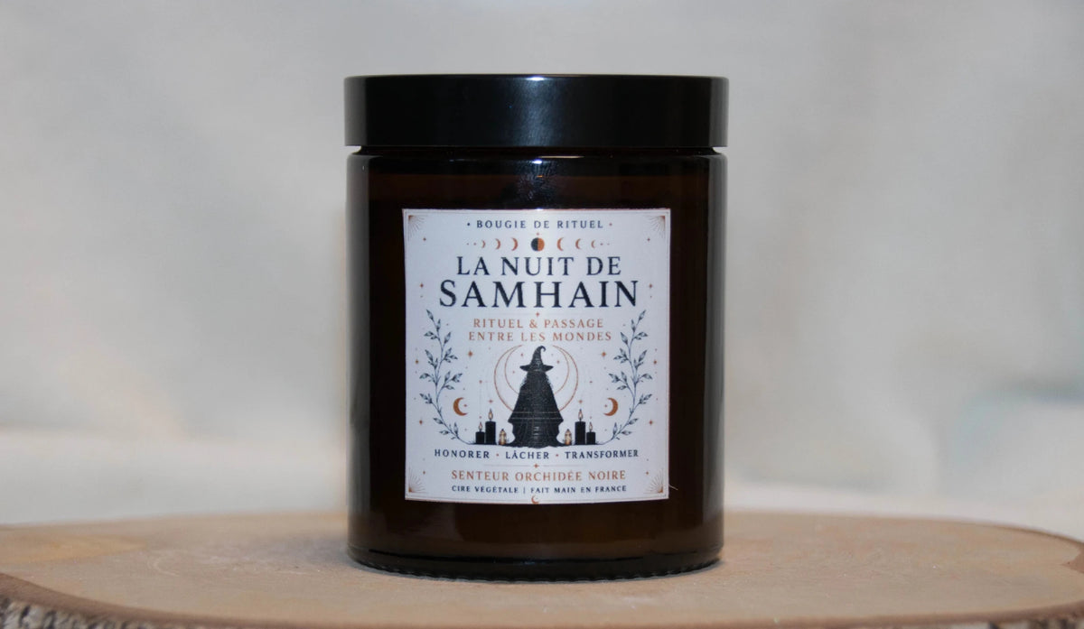 Bougie Rituel La Nuit de Samhain – Transition, Ancêtres & Intuition - L'Atelier Ginko - Boutique en Ligne