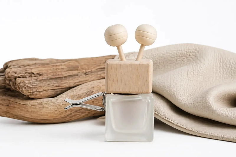 Diffuseur Voiture Cuir et bois - L'Atelier Ginko - Boutique en Ligne